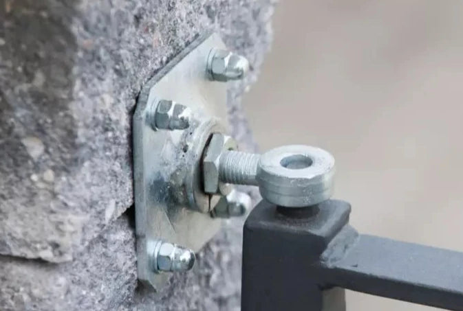 Wandaufhängung für leichtes Tor